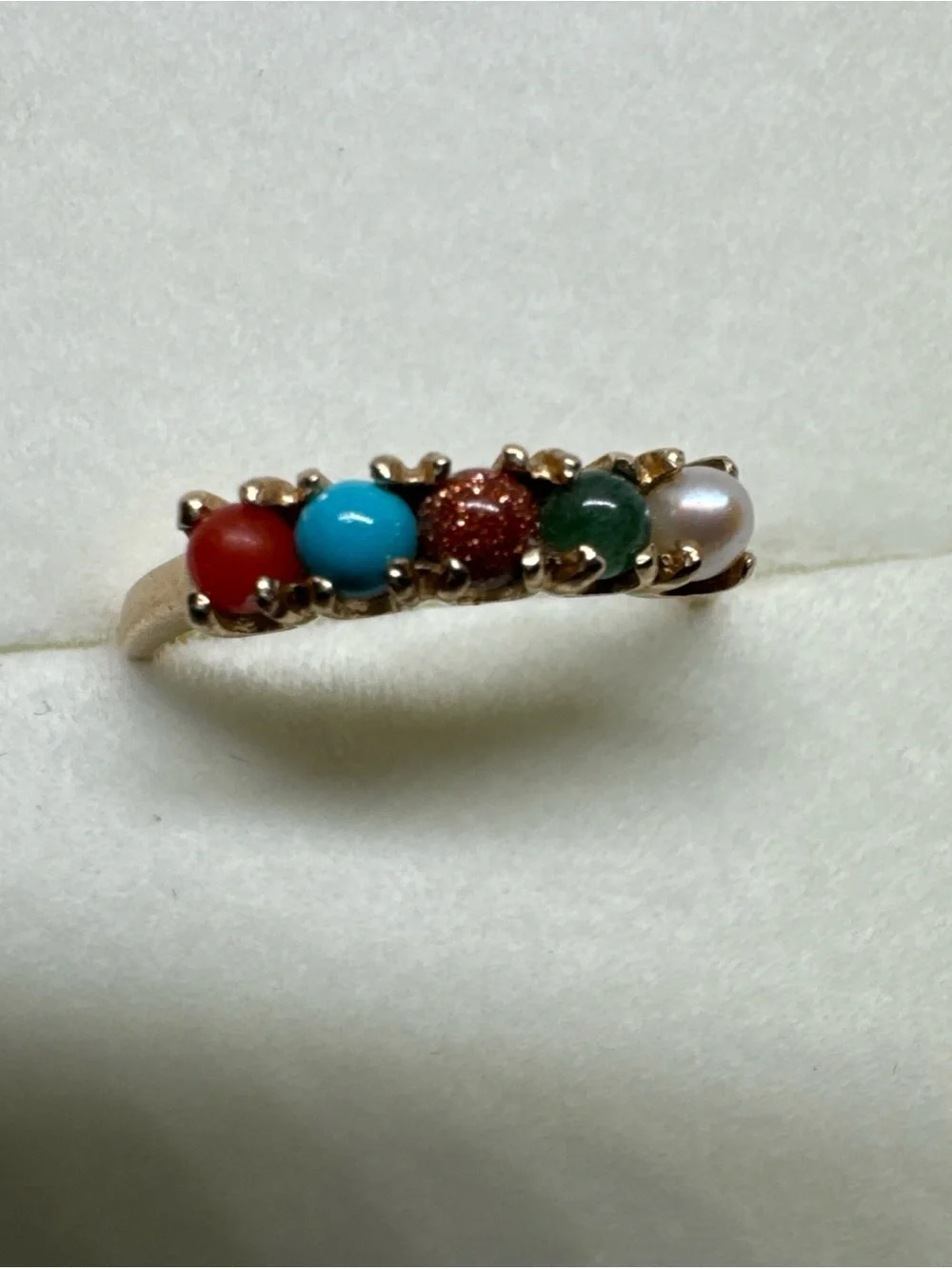 VTG BEAUTIFUL 10K YELLOW GOLD MULTI STONE TURQUOISE PEARL JADE RING SIZE 5.75